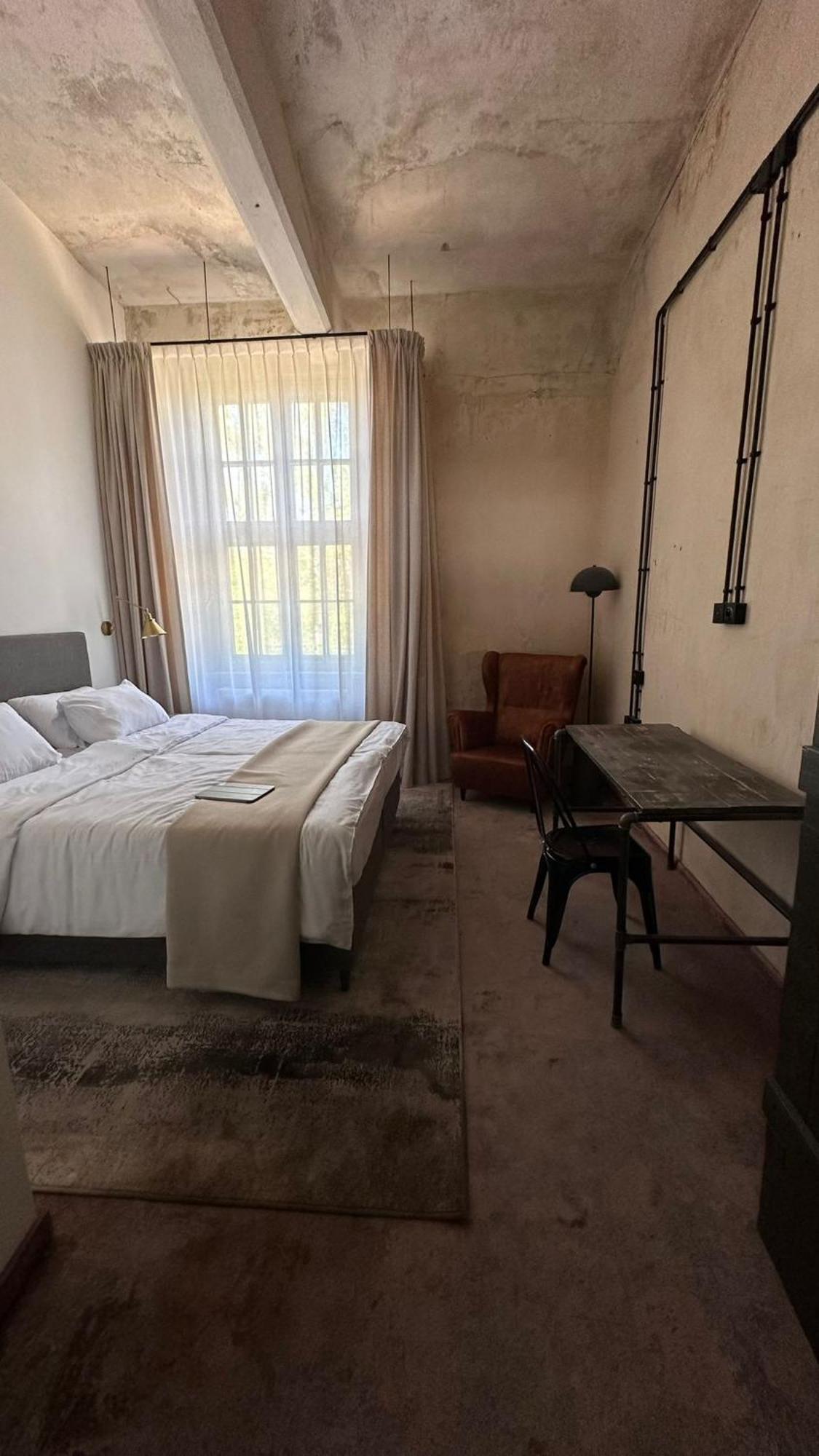 Hotel Arche Fabryka Samolotow W Mielnie เมียลโน ภายนอก รูปภาพ